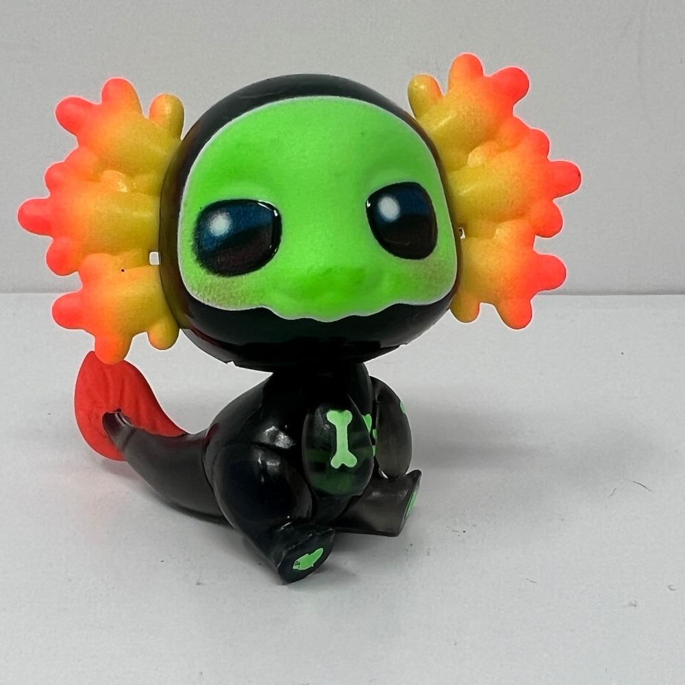 Zuru 5 Surprise A-Lot-A Scarealotl Axolotls Glow in the Dark Rare Collectible